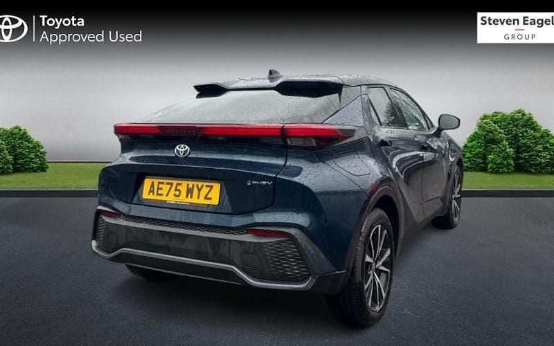 Second-hand Toyota C-HR Design 223 CP (164 kW) 2025 SUV