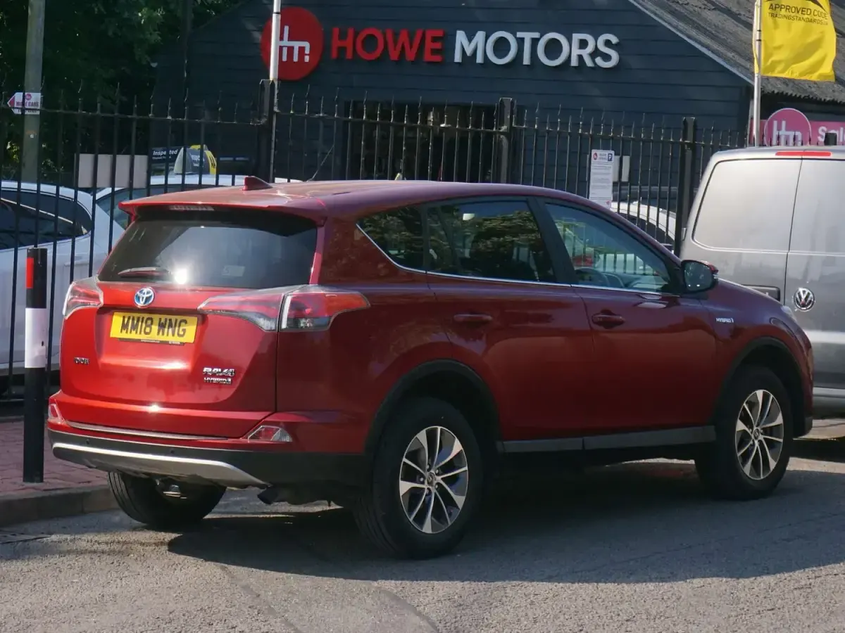 Used Toyota RAV4 Hybrid 197 HP (144 kW) 2018 Red SUV
