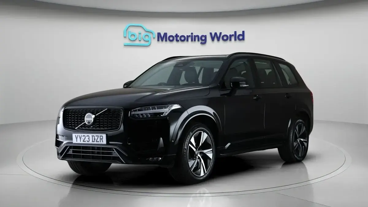 Used Volvo XC90 Plus 235 HP (172 kW) 2023 Black SUV