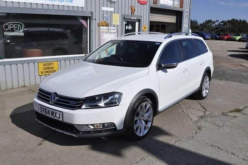 White Used 2014 VW Passat Alltrack S Estate | £11,500 - Image 1/4