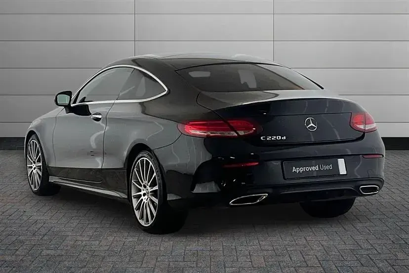 Used Mercedes C220 AMG Line Premium 170 HP (125 kW) 2018 Obsidian black Coupe