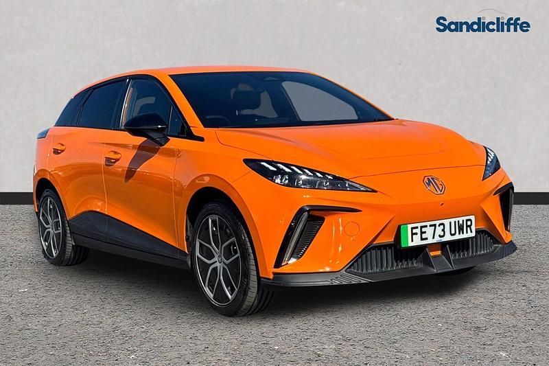 Used MG MG4 EV Trophy 149 kW (203 HP) 2024 Orange Hatchback