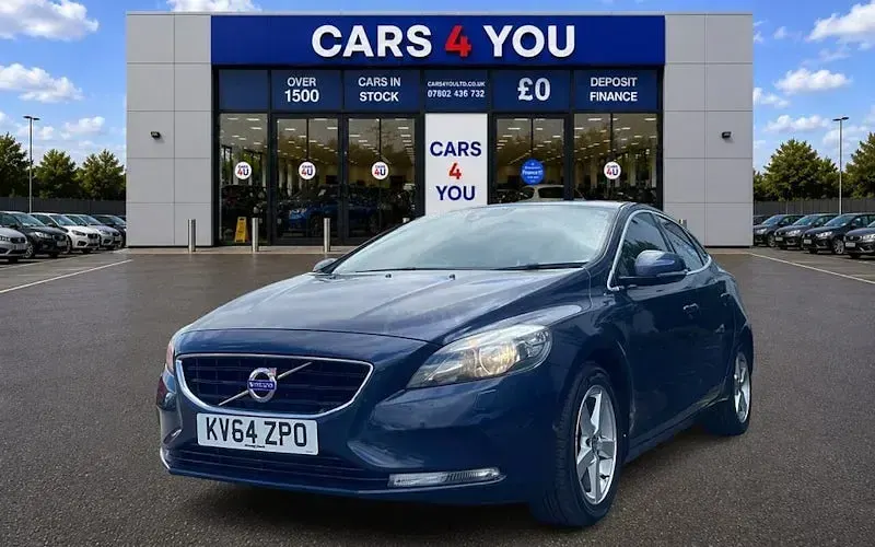 Used Volvo V40 SE 115 HP (84 kW) 2015 Hatchback