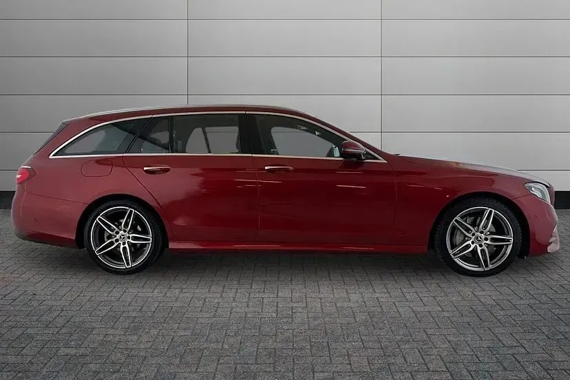 Used Mercedes E220 AMG Line Premium 191 HP (140 kW) 2017 Red Estate