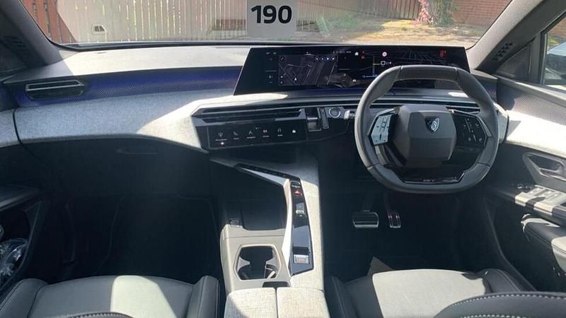 Used Peugeot e-3008 GT 152 kW (207 HP) 2025 Grey SUV