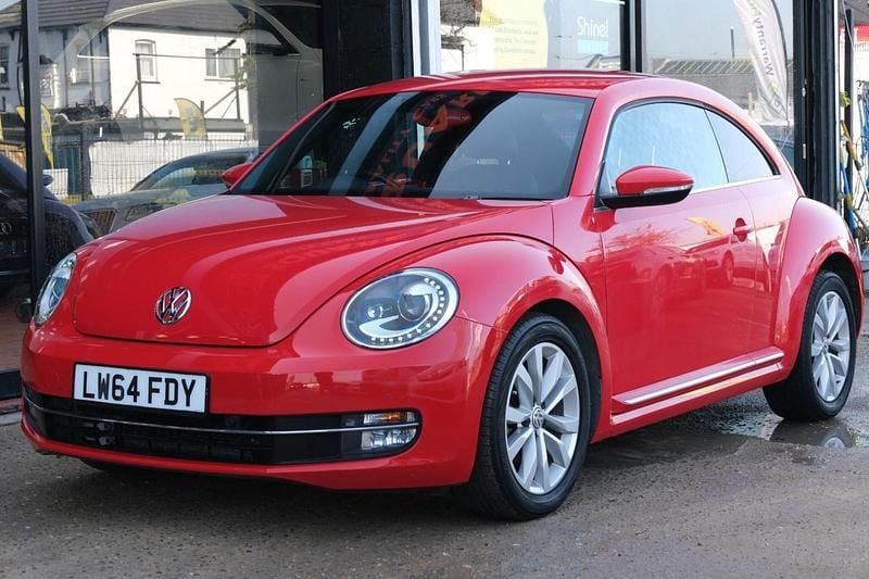 Used VW Beetle Design 105 HP (77 kW) 2026 Red Hatchback