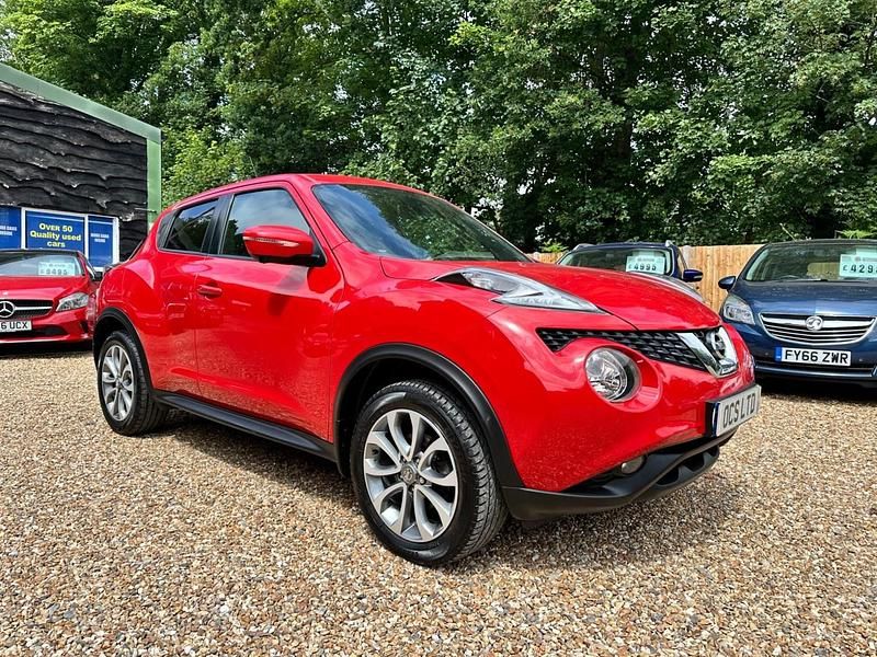 Red Used 2017 Nissan Juke Tekna SUV | £6,395 (Fair price) - Image 1/4