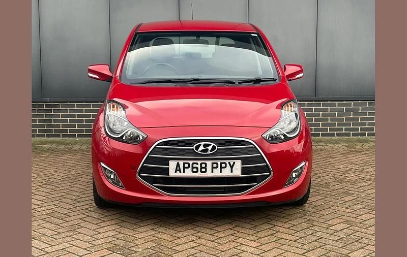 Used Hyundai ix20 SE 123 HP (90 kW) 2019 Red Hatchback
