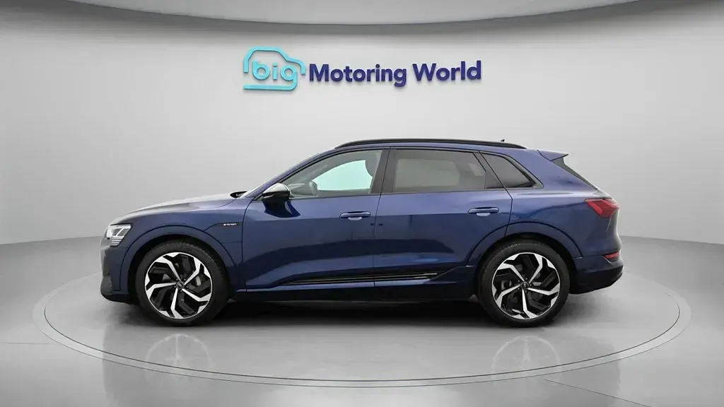 Usado Audi e-tron Black Edition 11 kW (15 CV) 2022 SUV