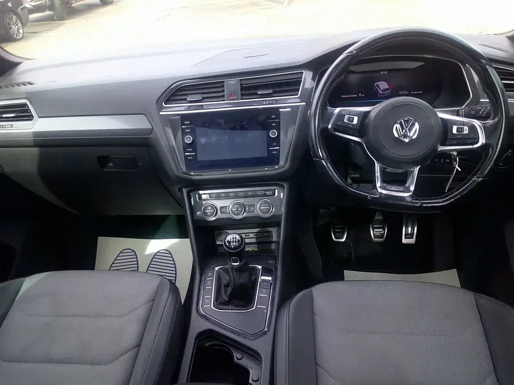 Used VW Tiguan R-line 150 HP (110 kW) 2018 Black SUV