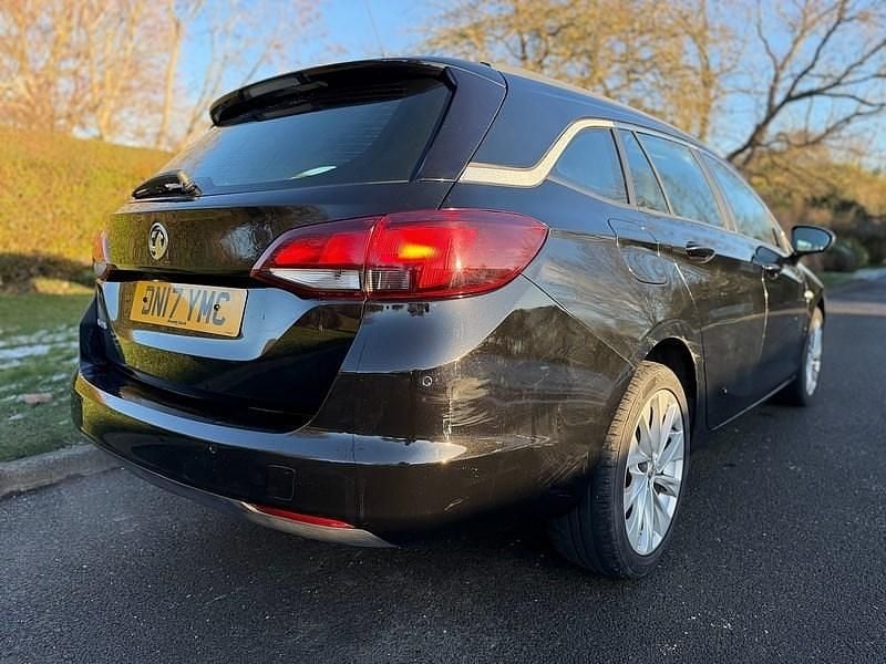 Used Vauxhall Astra Design Edition 2017 Black Estate