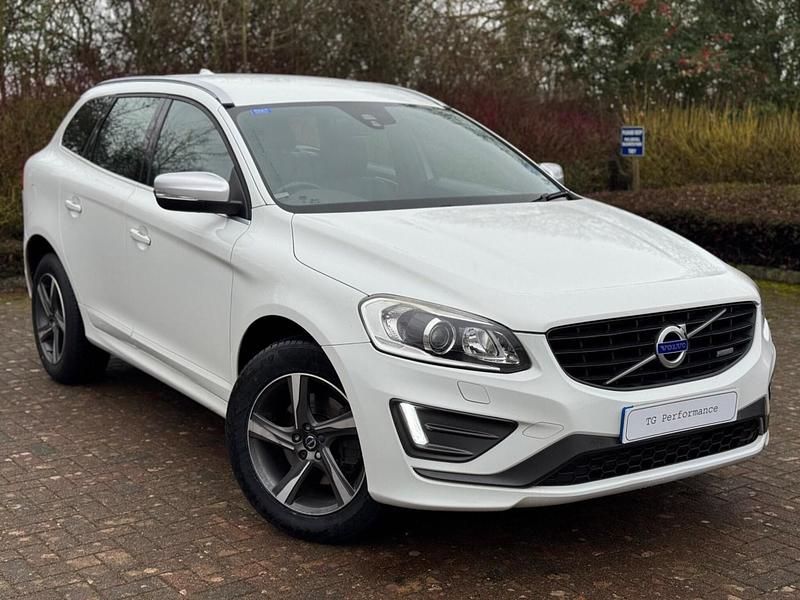 Used Volvo XC60 R-Design 181 HP (133 kW) 2015 White SUV