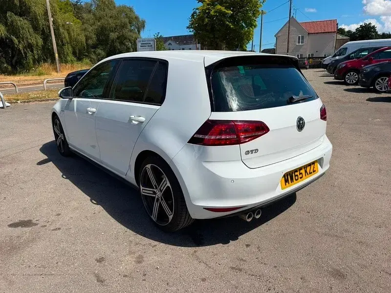 Used VW Golf VII GTD 2015 White Hatchback
