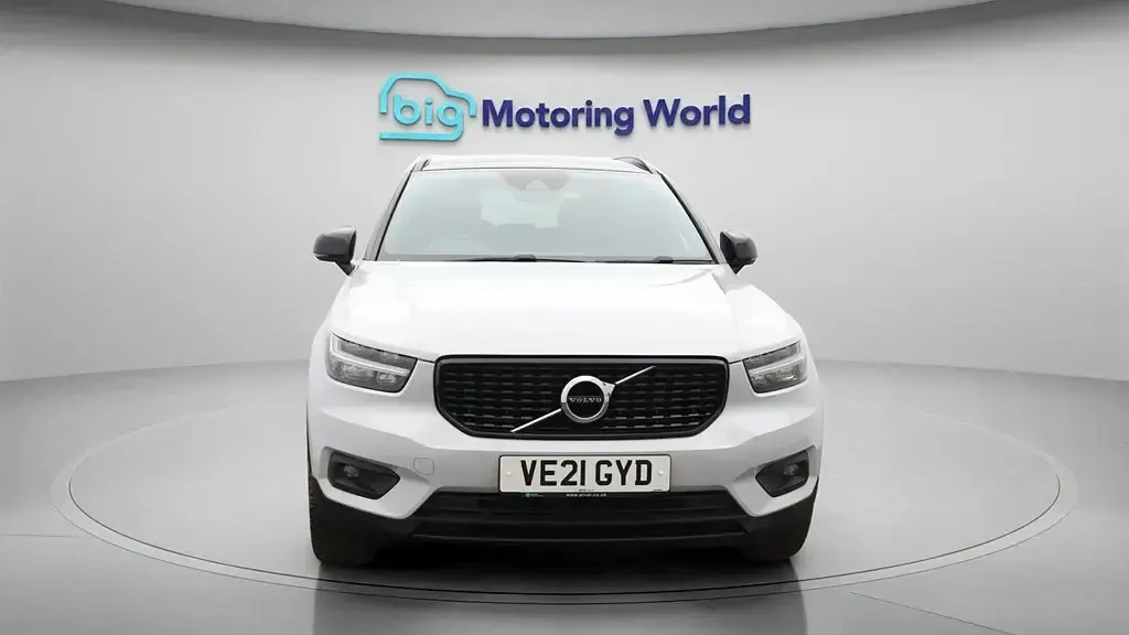 Second-hand Volvo XC40 R-Design 2021 Argintiu SUV