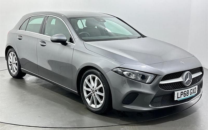Used 2020 Mercedes A180 Hatchback | £15,484 (Fair price) - Image 1/3