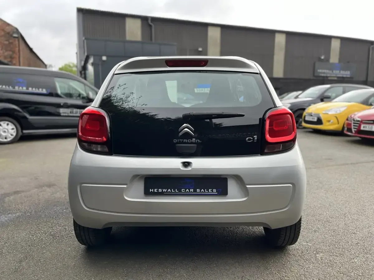 Używany Citroën C1 Feel 68 KM (50 kW) 2015 Szary Hatchback