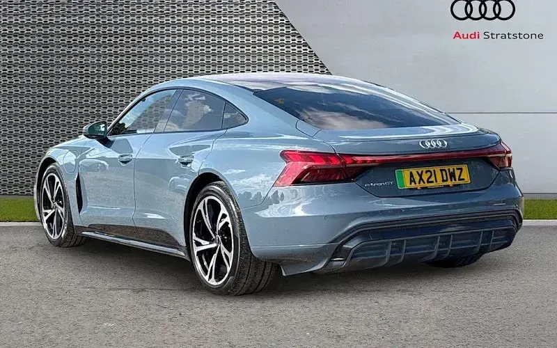 Used Audi e-tron GT quattro Design 389 kW (530 HP) 2024 Sedan