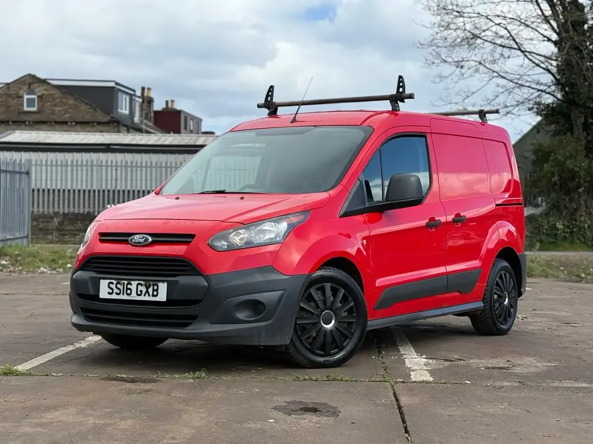 Used Ford Transit 75 HP (55 kW) 2016 Red Van