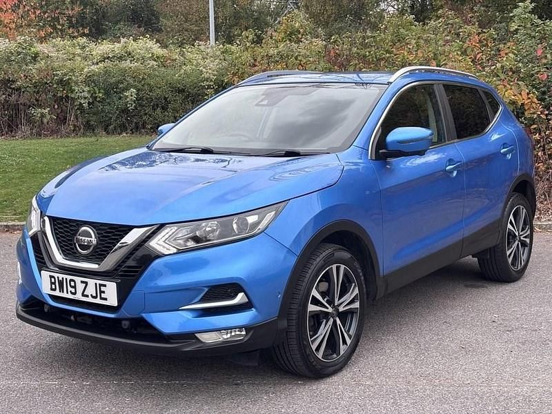 Blue Used 2019 Nissan Qashqai N-Connecta SUV | £9,500 (Super price) - Image 1/4