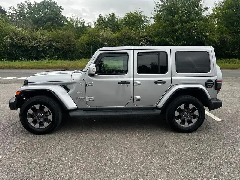 Used Jeep Wrangler Overland 270 HP (198 kW) 2019 Grey SUV