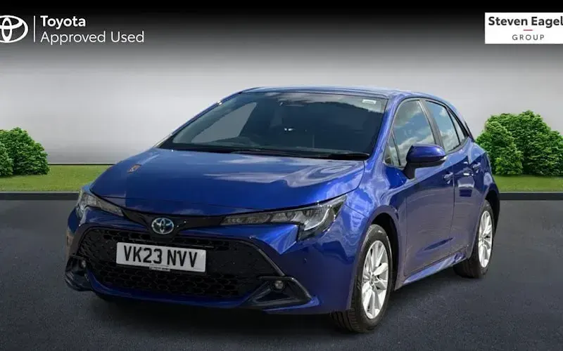 Used Toyota Corolla 140 HP (102 kW) 2026 Hatchback