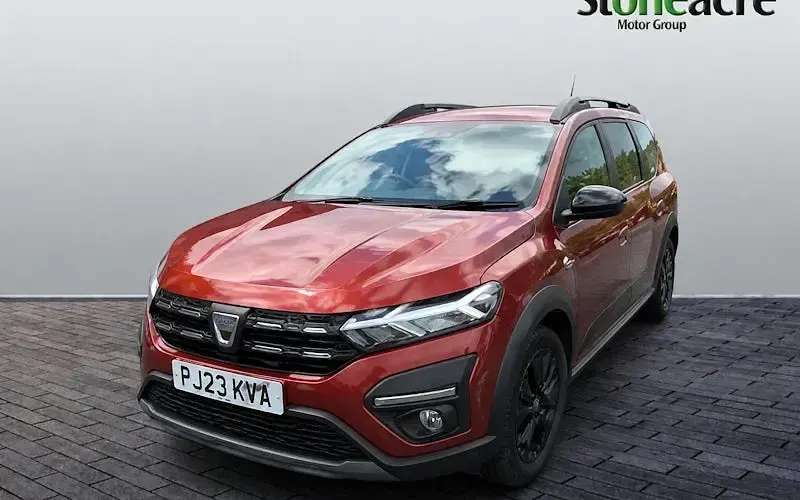 Used Dacia Jogger Extreme 110 HP (80 kW) 2022 Brown MPV