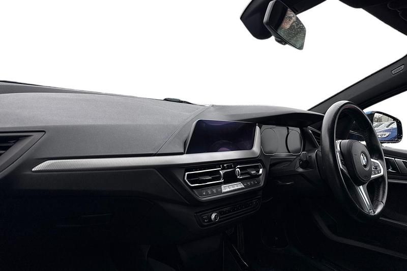 Used BMW 118 M Sport 140 HP (102 kW) 2020 Blue Hatchback