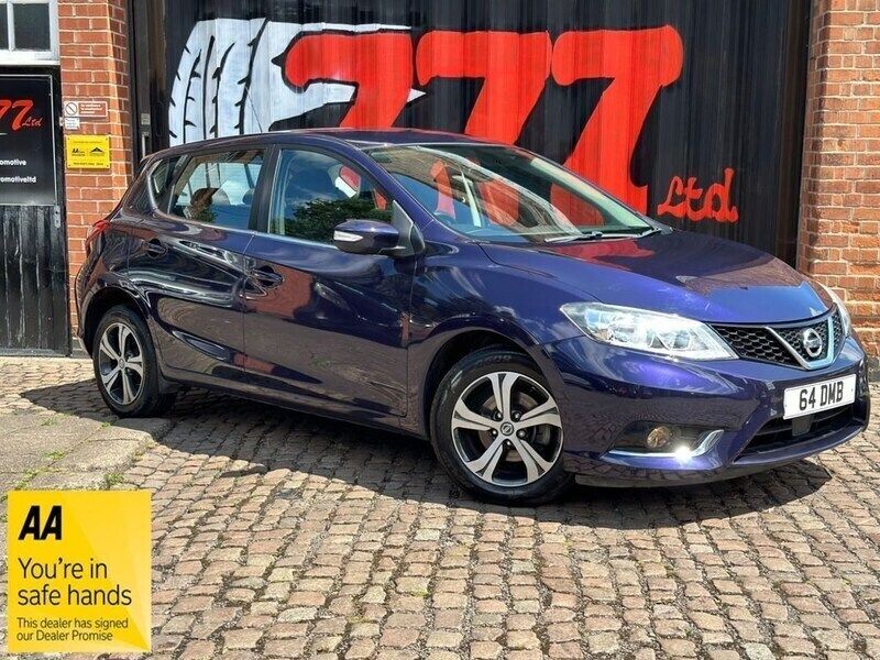 Blue Used 2016 Nissan Pulsar Acenta Hatchback | £8,869 (Fair price) - Image 1/4