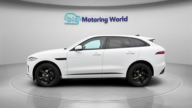 Used Jaguar F-Pace R-Dynamic 201 HP (147 kW) 2022 White SUV