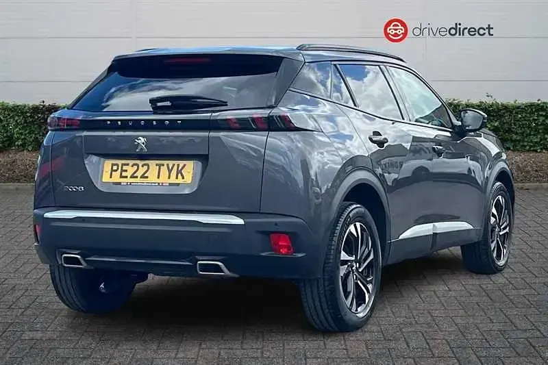 Usado Peugeot 2008 Allure 130 HP (95 kW) 2022 Cinzento SUV