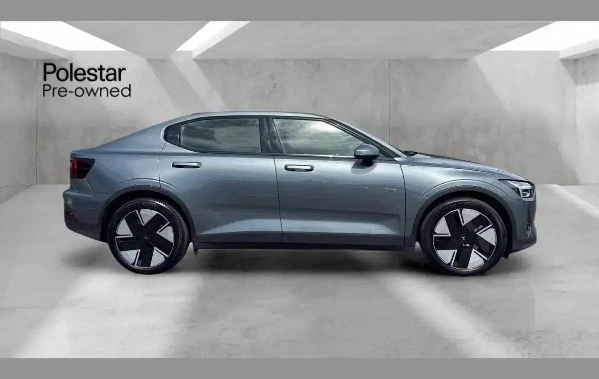 Novo Polestar 2 Long Range Single Motor 216 kW (295 HP) 2026 Cinzento Citadino