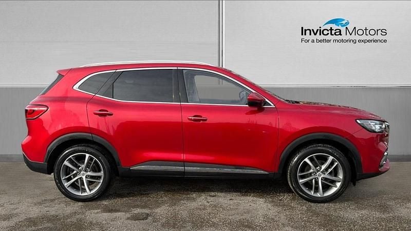 Used MG HS Exclusive 162 HP (119 kW) 2023 Dynamic red SUV