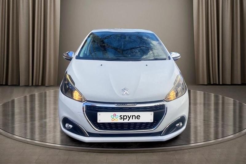 Used Peugeot 208 Allure 2018 White Hatchback