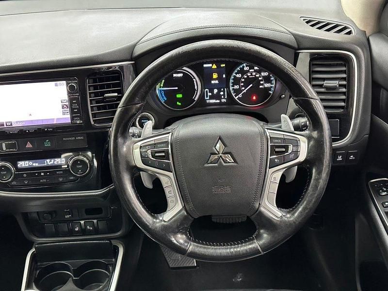 Used Mitsubishi Outlander 200 HP (147 kW) 2017 Black SUV