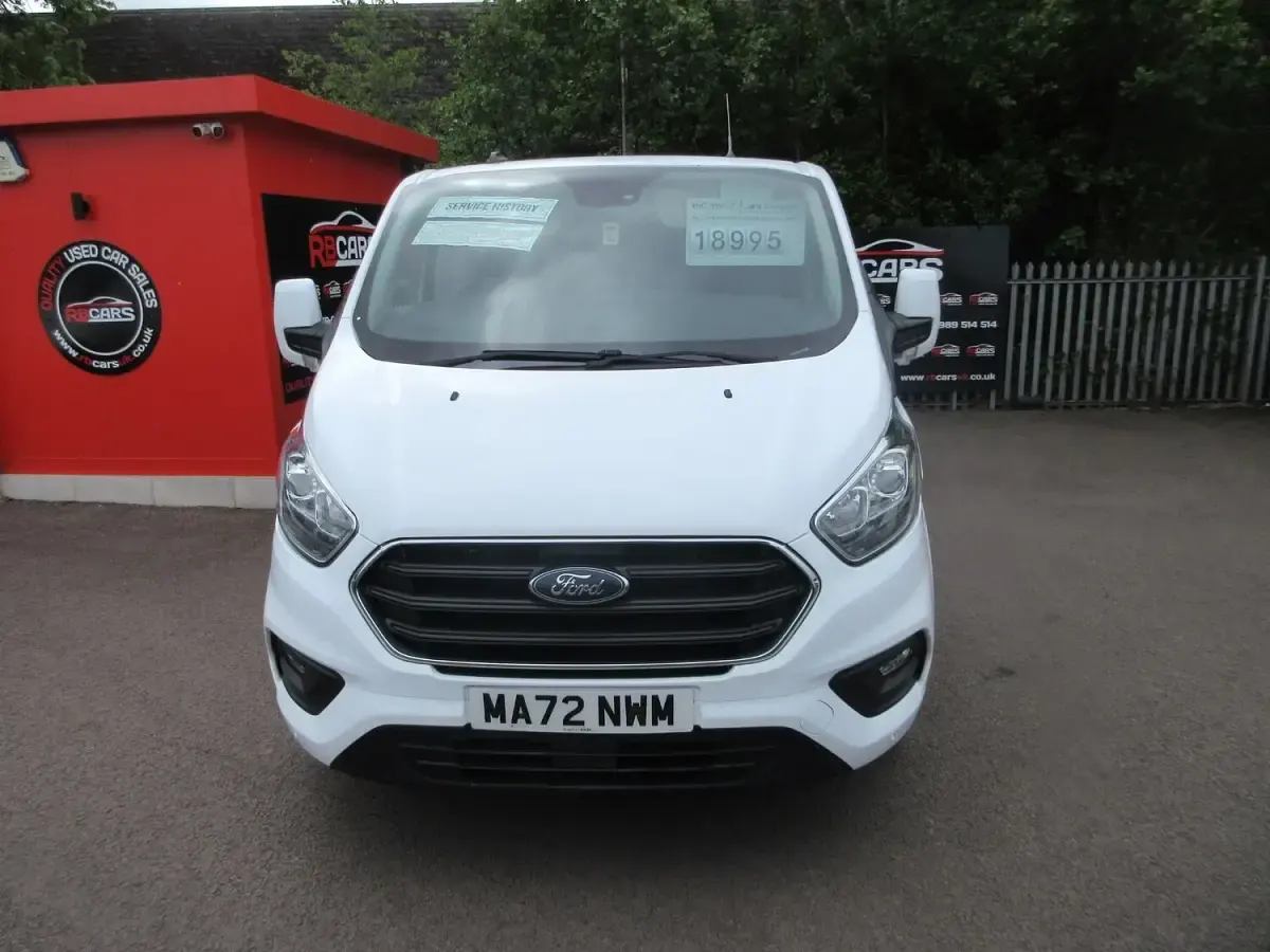 Used Ford Transit Custom Limited 130 HP (95 kW) 2022 White Van