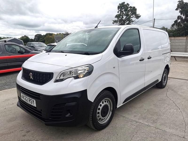 White Used 2022 Peugeot Expert Premium Van | £11,599 (Fair price) - Image 1/3