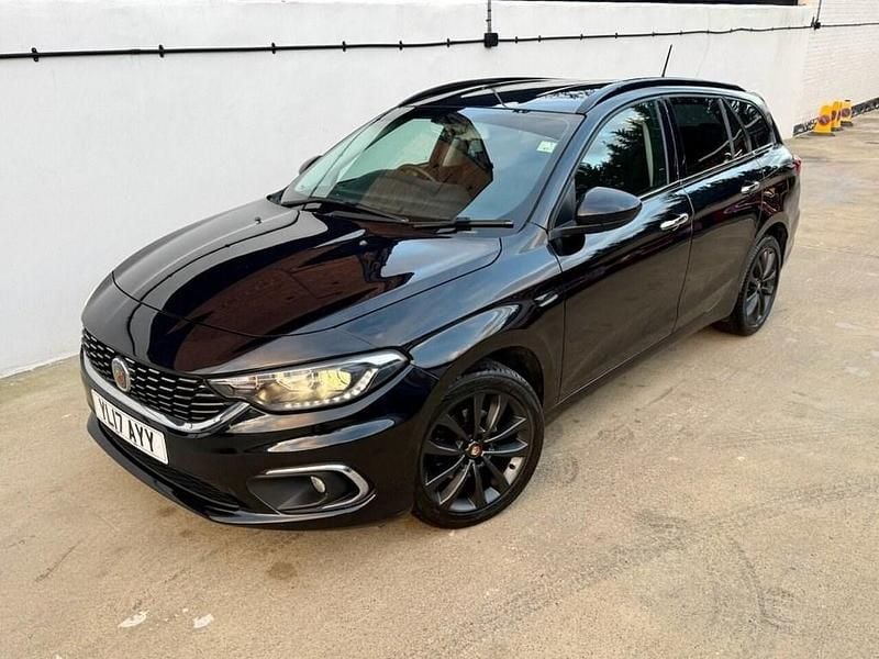 Black Used 2017 Fiat Tipo Lounge Estate | £5,950 (Fair price) - Image 1/4