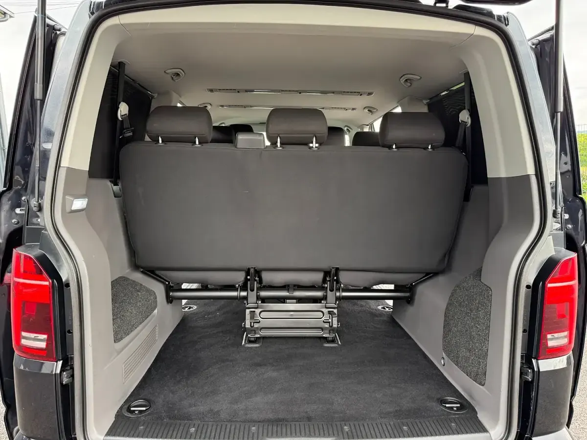 Used VW Transporter SE 2021 Black Van