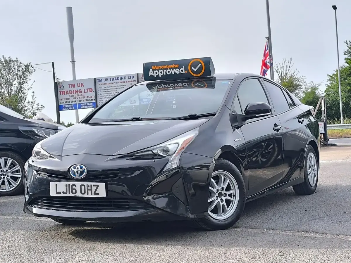 Used Toyota Prius 2016 Black Hatchback