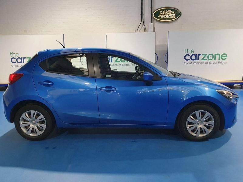 Used Mazda 2 2015 Blue Hatchback