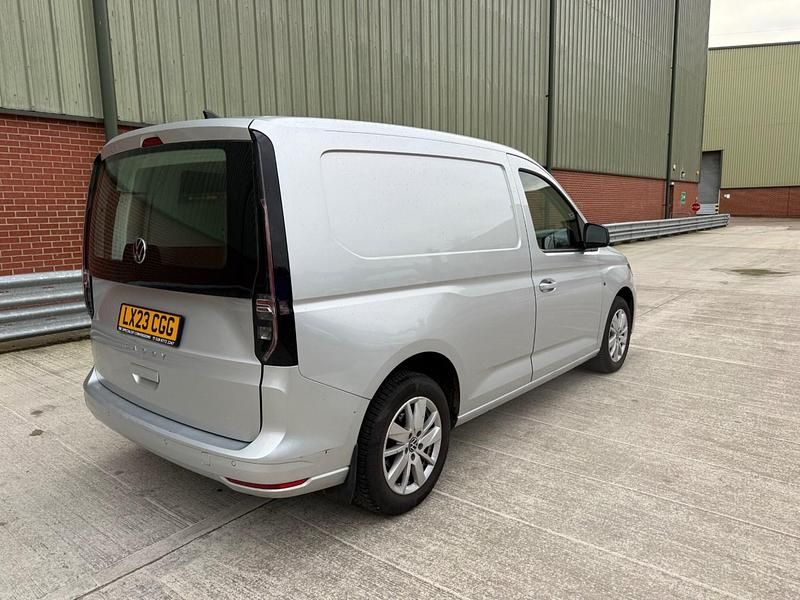 Used VW Caddy Pro 102 HP (75 kW) 2023 Silver MPV