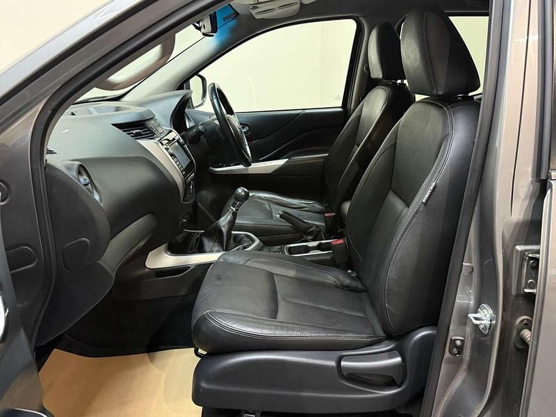 Used Nissan Navara Tekna 2018 Grey Pickup