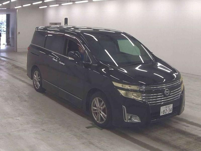 Black Used 2011 Nissan Elgrand MPV | £9,990 (A bit pricey) - Image 1/3