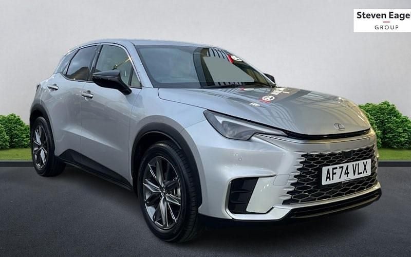 Used 2025 Lexus LBX SUV | £29,883 (Good price) - Image 1/4