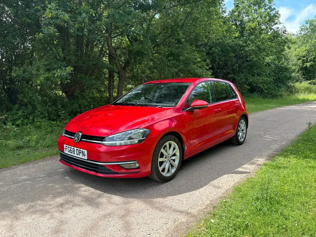 Used VW Golf VII GT 150 HP (110 kW) 2018 Red Hatchback