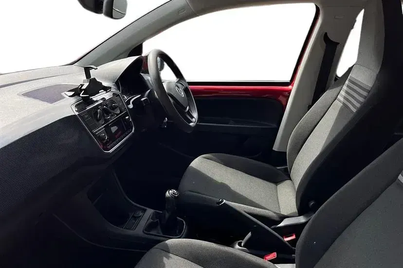Usado VW up! 65 HP (47 kW) 2022 Vermelho Citadino