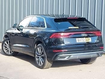 Used Audi Q8 Comfort 340 HP (250 kW) 2022 Black SUV