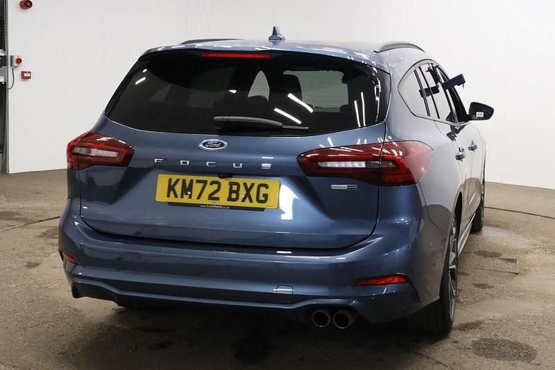 Used Ford Focus ST-Line 125 HP (91 kW) 2022 Blue Estate