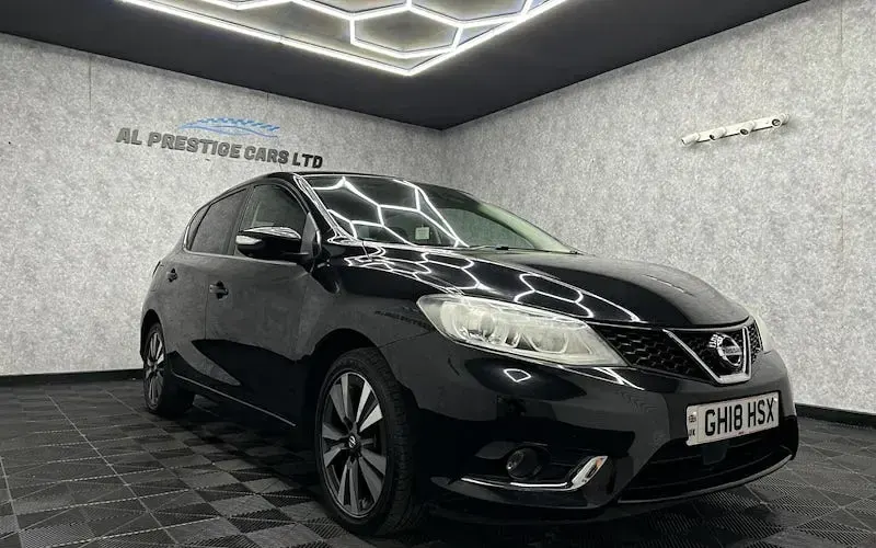 Used Nissan Pulsar Tekna 116 HP (85 kW) 2017 Black Hatchback