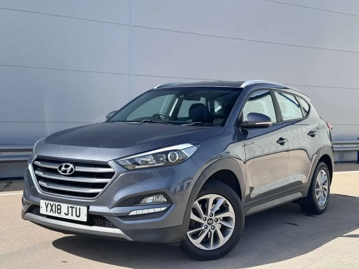 Used Hyundai Tucson SE 177 HP (130 kW) 2018 Grey SUV